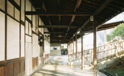 feature#1　畝傍駅　〜昭和の香り漂うレトロな木造駅舎〜